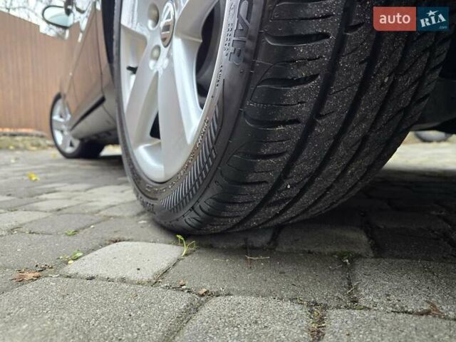 Черный Фольксваген Пассат, объемом двигателя 2 л и пробегом 225 тыс. км за 8800 $, фото 15 на Automoto.ua