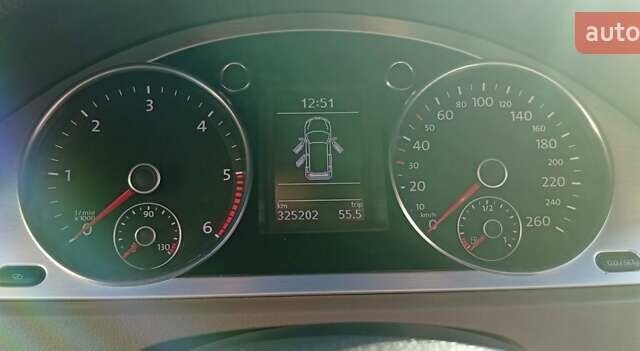 Черный Фольксваген Пассат, объемом двигателя 1.97 л и пробегом 325 тыс. км за 8900 $, фото 18 на Automoto.ua