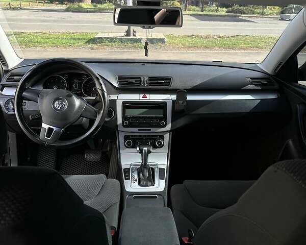 Черный Фольксваген Пассат, объемом двигателя 1.4 л и пробегом 221 тыс. км за 7100 $, фото 8 на Automoto.ua