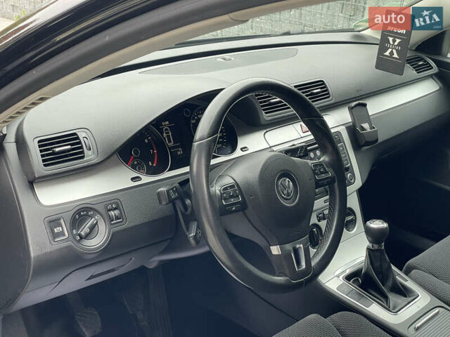 Черный Фольксваген Пассат, объемом двигателя 1.4 л и пробегом 197 тыс. км за 6500 $, фото 15 на Automoto.ua