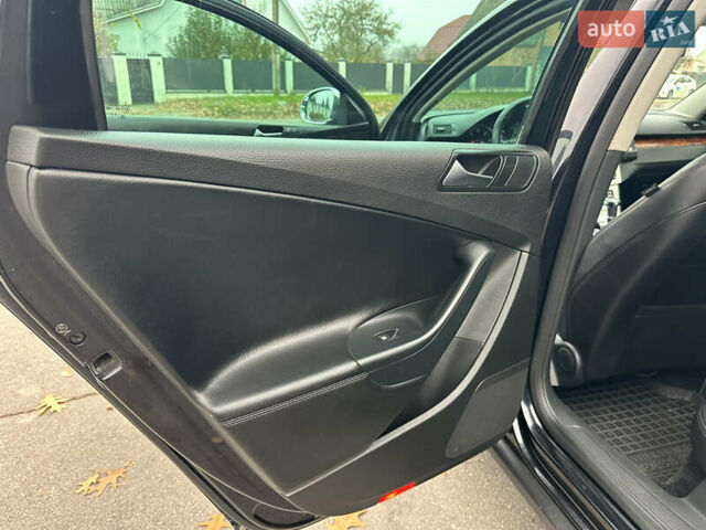 Черный Фольксваген Пассат, объемом двигателя 1.97 л и пробегом 235 тыс. км за 8499 $, фото 51 на Automoto.ua