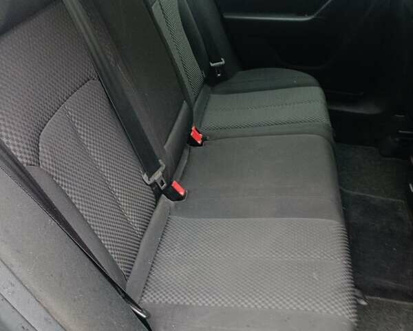 Чорний Фольксваген Пассат, об'ємом двигуна 1.39 л та пробігом 228 тис. км за 8300 $, фото 10 на Automoto.ua