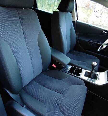 Черный Фольксваген Пассат, объемом двигателя 1.9 л и пробегом 280 тыс. км за 7900 $, фото 20 на Automoto.ua