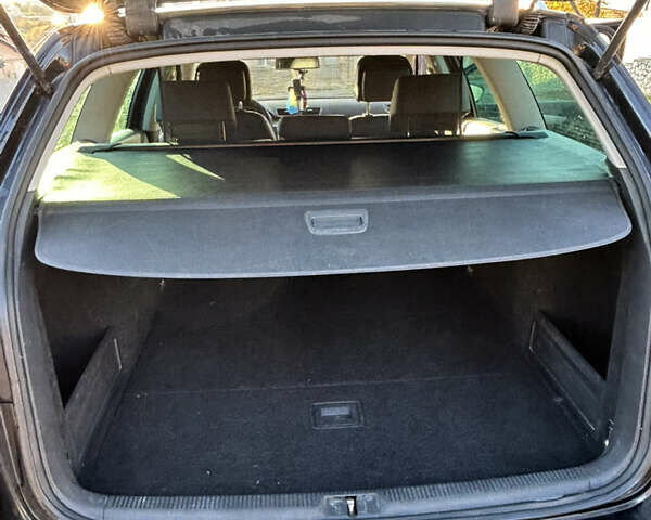 Черный Фольксваген Пассат, объемом двигателя 2 л и пробегом 258 тыс. км за 10500 $, фото 2 на Automoto.ua