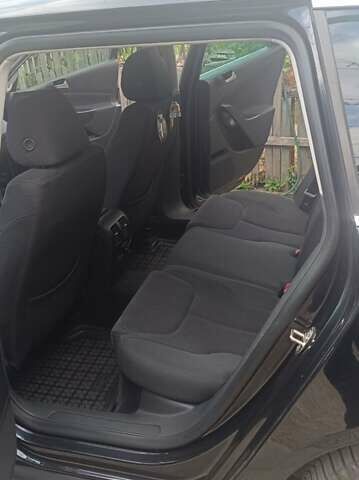 Чорний Фольксваген Пассат, об'ємом двигуна 1.6 л та пробігом 275 тис. км за 8300 $, фото 15 на Automoto.ua