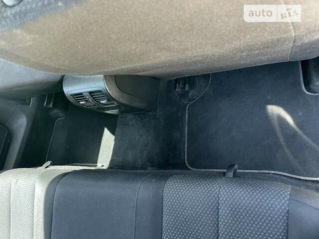 Чорний Фольксваген Пассат, об'ємом двигуна 1.97 л та пробігом 370 тис. км за 7900 $, фото 32 на Automoto.ua