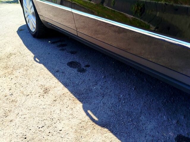 Черный Фольксваген Пассат, объемом двигателя 2 л и пробегом 206 тыс. км за 8200 $, фото 2 на Automoto.ua