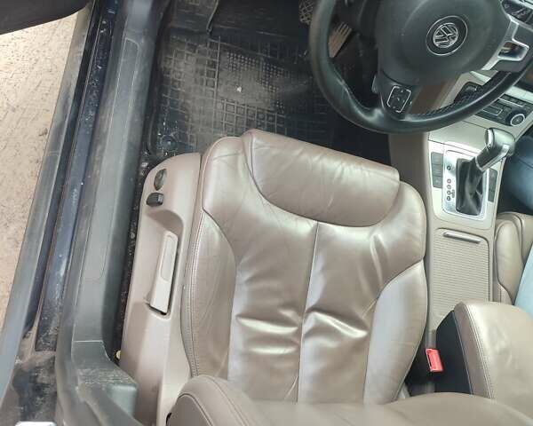 Черный Фольксваген Пассат, объемом двигателя 1.97 л и пробегом 286 тыс. км за 7000 $, фото 1 на Automoto.ua