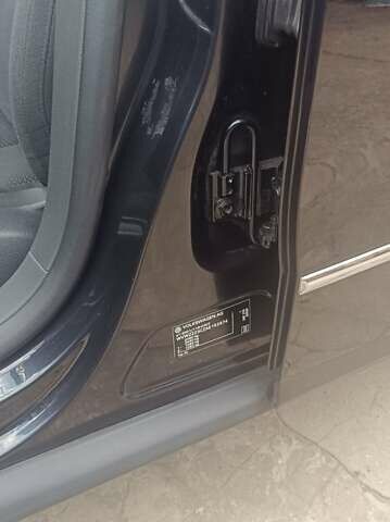 Чорний Фольксваген Пассат, об'ємом двигуна 1.6 л та пробігом 275 тис. км за 8300 $, фото 13 на Automoto.ua