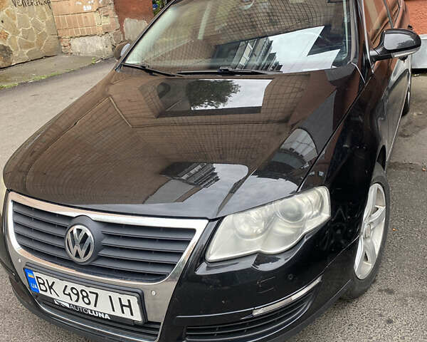 Черный Фольксваген Пассат, объемом двигателя 1.39 л и пробегом 250 тыс. км за 6900 $, фото 7 на Automoto.ua