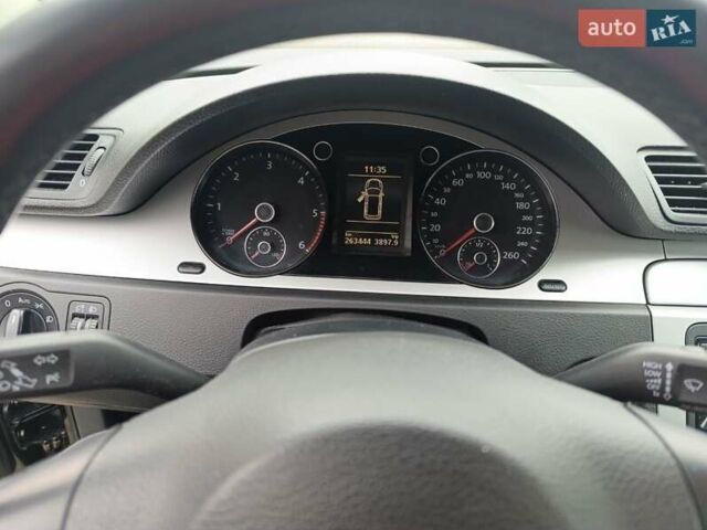 Черный Фольксваген Пассат, объемом двигателя 2 л и пробегом 263 тыс. км за 7000 $, фото 15 на Automoto.ua