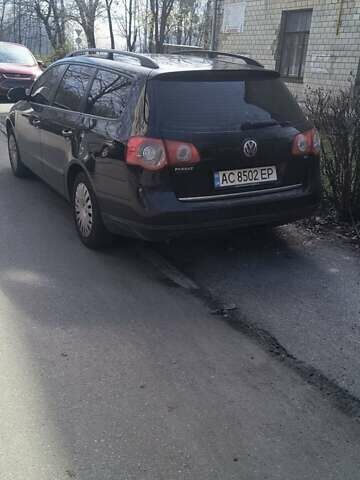 Черный Фольксваген Пассат, объемом двигателя 1.4 л и пробегом 180 тыс. км за 7700 $, фото 3 на Automoto.ua