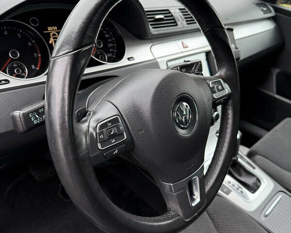 Черный Фольксваген Пассат, объемом двигателя 1.4 л и пробегом 181 тыс. км за 6999 $, фото 5 на Automoto.ua