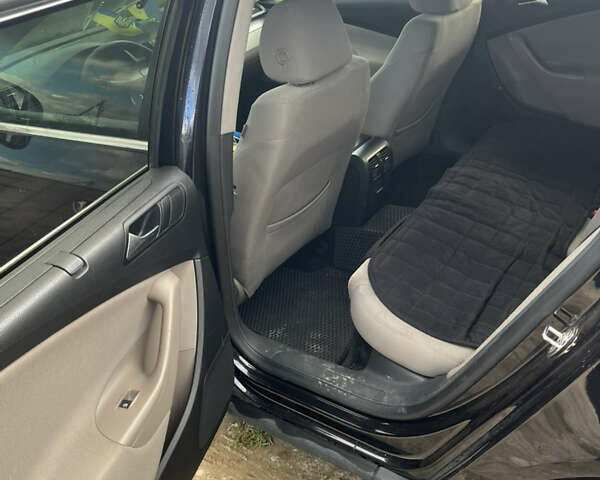 Черный Фольксваген Пассат, объемом двигателя 1.97 л и пробегом 302 тыс. км за 8150 $, фото 10 на Automoto.ua