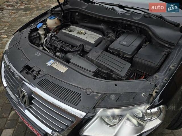 Черный Фольксваген Пассат, объемом двигателя 2 л и пробегом 225 тыс. км за 8800 $, фото 165 на Automoto.ua