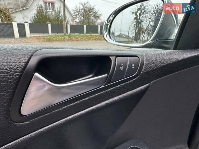 Черный Фольксваген Пассат, объемом двигателя 1.97 л и пробегом 235 тыс. км за 8499 $, фото 43 на Automoto.ua