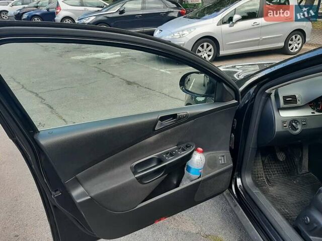 Черный Фольксваген Пассат, объемом двигателя 2 л и пробегом 328 тыс. км за 8000 $, фото 19 на Automoto.ua
