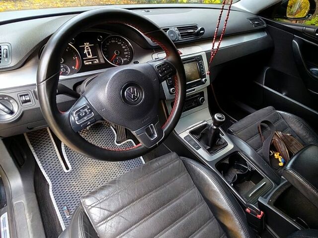 Черный Фольксваген Пассат, объемом двигателя 2 л и пробегом 340 тыс. км за 6800 $, фото 6 на Automoto.ua