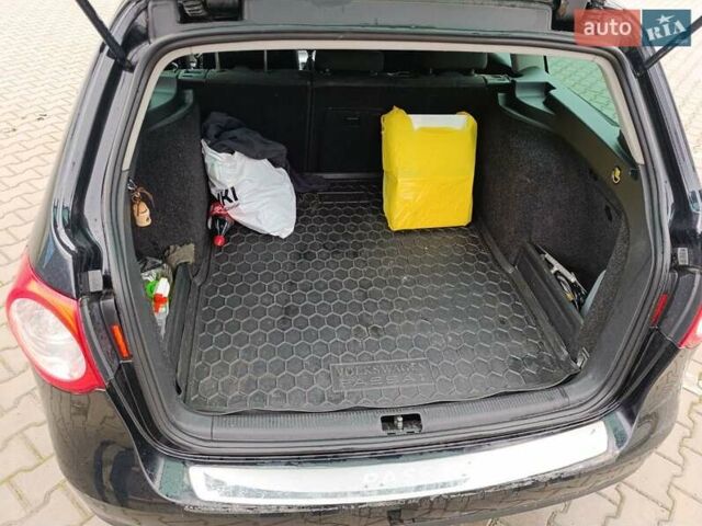 Черный Фольксваген Пассат, объемом двигателя 2 л и пробегом 263 тыс. км за 7000 $, фото 12 на Automoto.ua