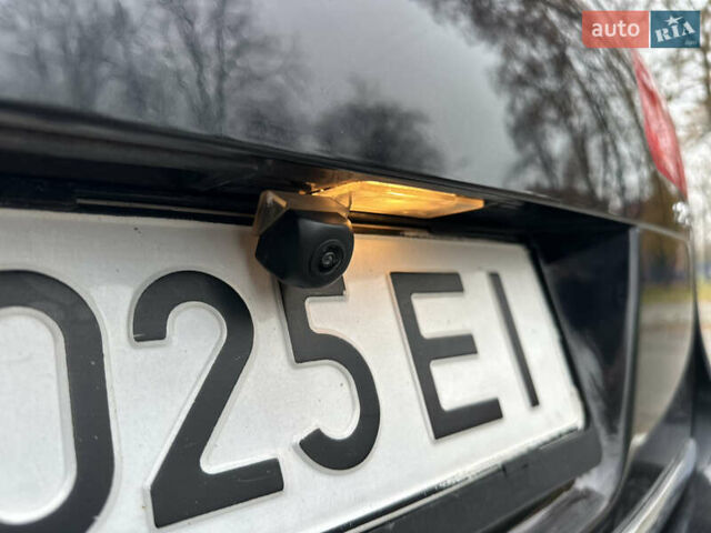 Черный Фольксваген Пассат, объемом двигателя 1.97 л и пробегом 235 тыс. км за 8499 $, фото 19 на Automoto.ua