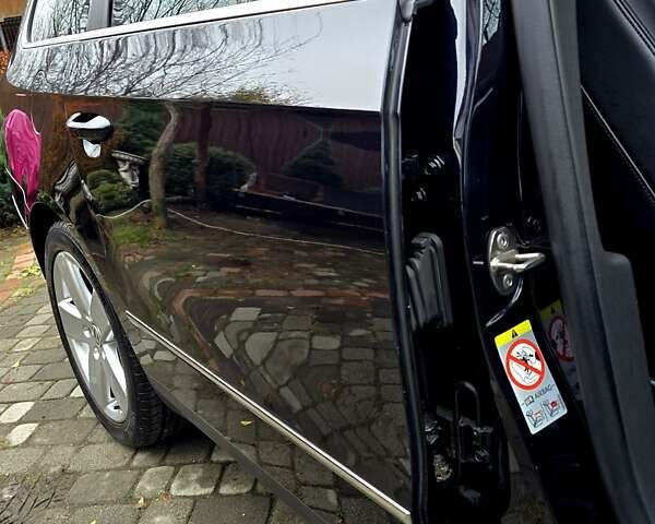 Черный Фольксваген Пассат, объемом двигателя 2 л и пробегом 225 тыс. км за 8800 $, фото 62 на Automoto.ua