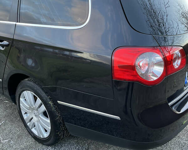 Черный Фольксваген Пассат, объемом двигателя 1.97 л и пробегом 345 тыс. км за 7400 $, фото 10 на Automoto.ua