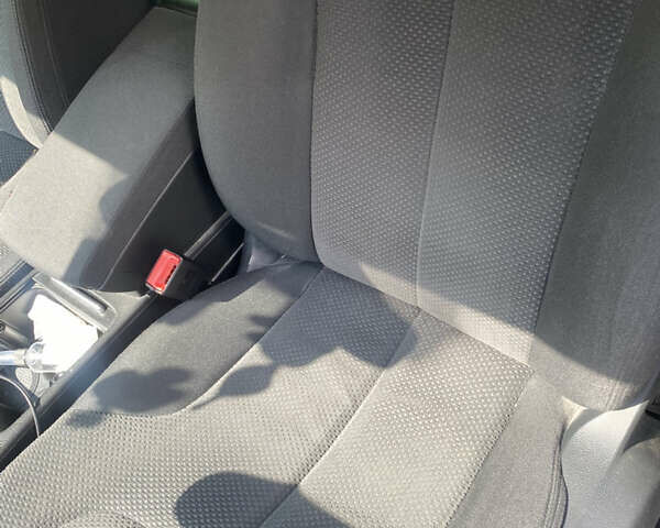 Чорний Фольксваген Пассат, об'ємом двигуна 1.97 л та пробігом 287 тис. км за 7500 $, фото 18 на Automoto.ua