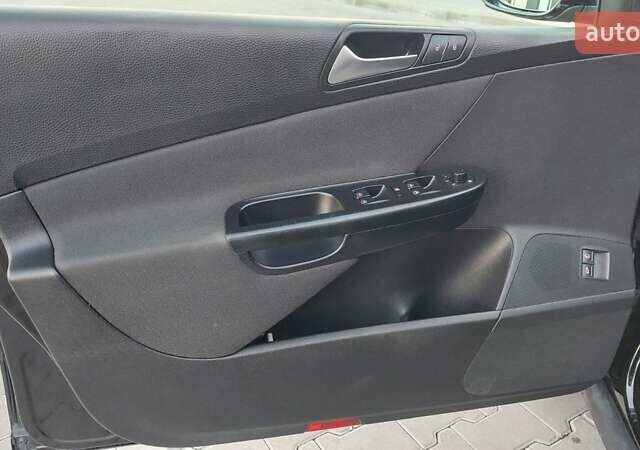 Черный Фольксваген Пассат, объемом двигателя 1.97 л и пробегом 239 тыс. км за 9222 $, фото 60 на Automoto.ua