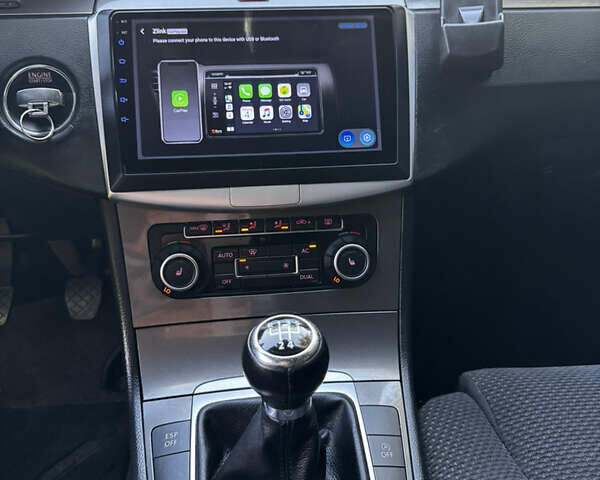 Черный Фольксваген Пассат, объемом двигателя 1.6 л и пробегом 229 тыс. км за 8222 $, фото 54 на Automoto.ua