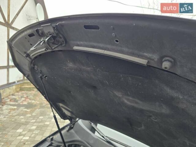 Черный Фольксваген Пассат, объемом двигателя 2 л и пробегом 225 тыс. км за 8800 $, фото 163 на Automoto.ua