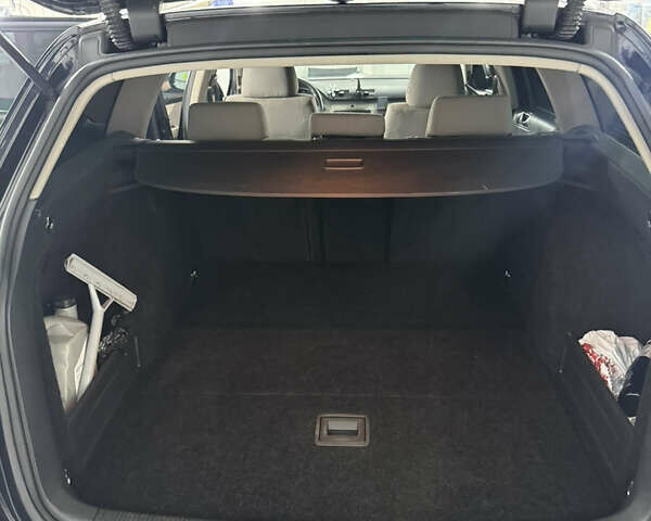 Черный Фольксваген Пассат, объемом двигателя 1.6 л и пробегом 351 тыс. км за 6700 $, фото 13 на Automoto.ua