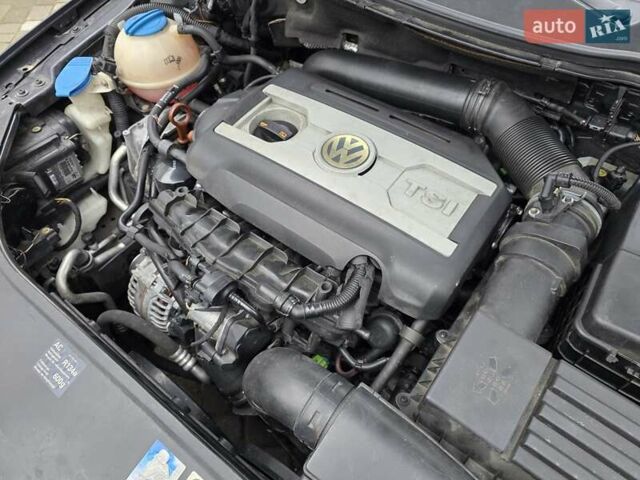 Черный Фольксваген Пассат, объемом двигателя 2 л и пробегом 225 тыс. км за 8800 $, фото 164 на Automoto.ua