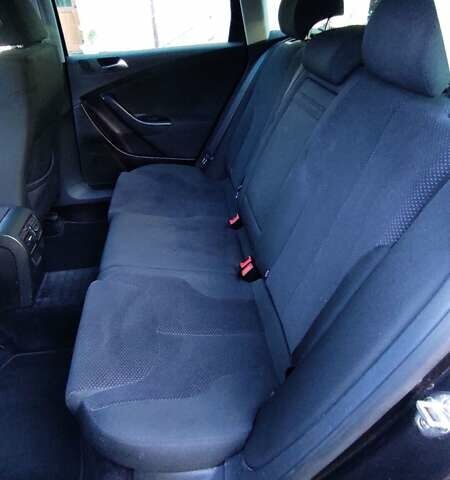 Черный Фольксваген Пассат, объемом двигателя 1.9 л и пробегом 280 тыс. км за 7900 $, фото 17 на Automoto.ua