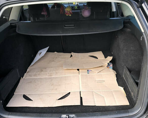 Черный Фольксваген Пассат, объемом двигателя 1.6 л и пробегом 286 тыс. км за 7300 $, фото 9 на Automoto.ua