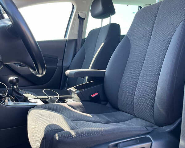 Чорний Фольксваген Пассат, об'ємом двигуна 1.97 л та пробігом 338 тис. км за 7200 $, фото 6 на Automoto.ua