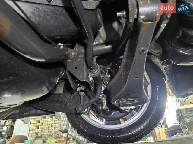 Черный Фольксваген Пассат, объемом двигателя 2 л и пробегом 225 тыс. км за 8800 $, фото 51 на Automoto.ua