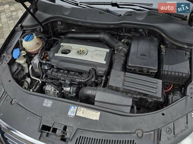 Черный Фольксваген Пассат, объемом двигателя 2 л и пробегом 225 тыс. км за 8800 $, фото 157 на Automoto.ua