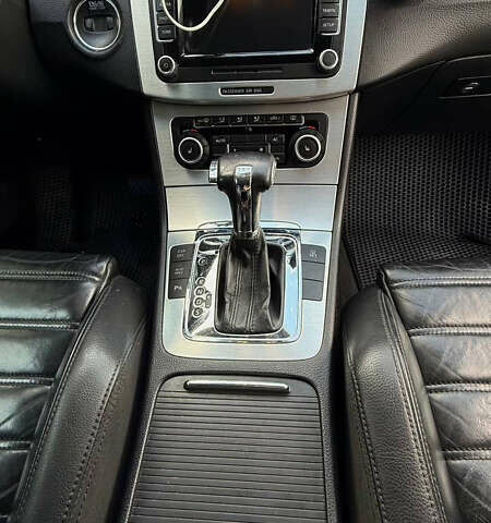 Чорний Фольксваген Пассат, об'ємом двигуна 2 л та пробігом 323 тис. км за 7999 $, фото 11 на Automoto.ua