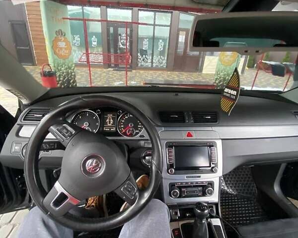 Чорний Фольксваген Пассат, об'ємом двигуна 2 л та пробігом 214 тис. км за 8900 $, фото 17 на Automoto.ua