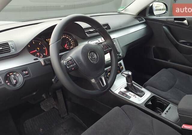 Черный Фольксваген Пассат, объемом двигателя 1.97 л и пробегом 239 тыс. км за 9222 $, фото 59 на Automoto.ua