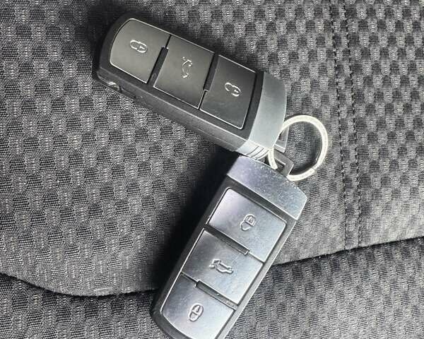 Чорний Фольксваген Пассат, об'ємом двигуна 1.97 л та пробігом 292 тис. км за 8600 $, фото 2 на Automoto.ua