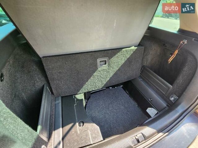 Черный Фольксваген Пассат, объемом двигателя 1.6 л и пробегом 340 тыс. км за 7000 $, фото 25 на Automoto.ua