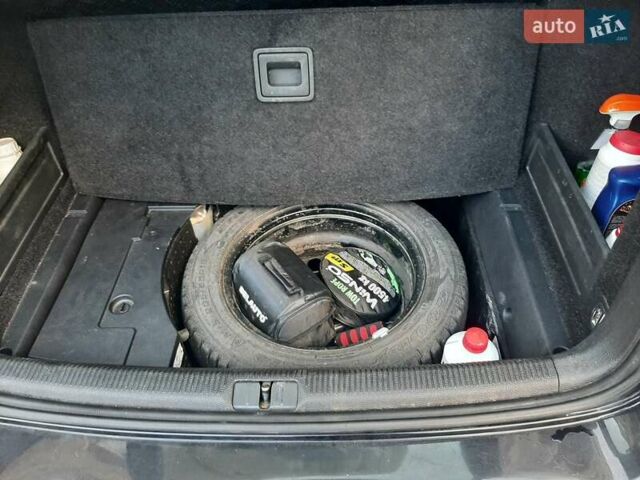 Черный Фольксваген Пассат, объемом двигателя 2 л и пробегом 328 тыс. км за 8000 $, фото 4 на Automoto.ua