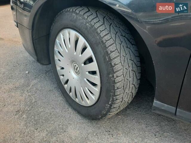 Черный Фольксваген Пассат, объемом двигателя 2 л и пробегом 328 тыс. км за 8000 $, фото 34 на Automoto.ua