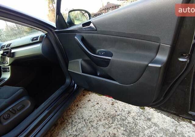 Черный Фольксваген Пассат, объемом двигателя 1.9 л и пробегом 280 тыс. км за 7900 $, фото 23 на Automoto.ua