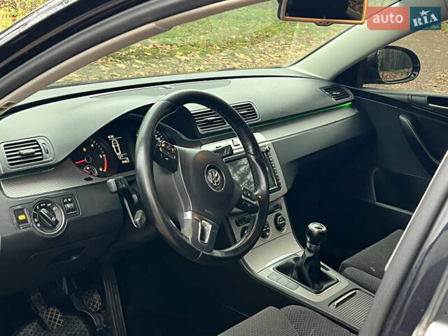 Черный Фольксваген Пассат, объемом двигателя 2 л и пробегом 377 тыс. км за 5900 $, фото 6 на Automoto.ua