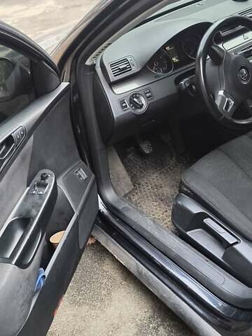 Черный Фольксваген Пассат, объемом двигателя 1.4 л и пробегом 180 тыс. км за 7700 $, фото 7 на Automoto.ua