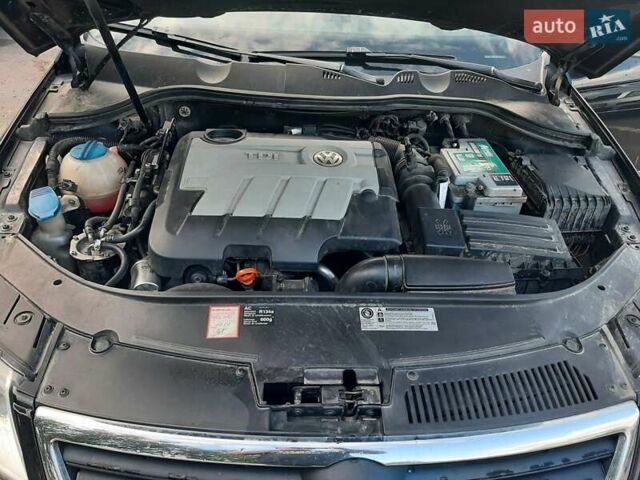 Черный Фольксваген Пассат, объемом двигателя 2 л и пробегом 328 тыс. км за 8000 $, фото 10 на Automoto.ua