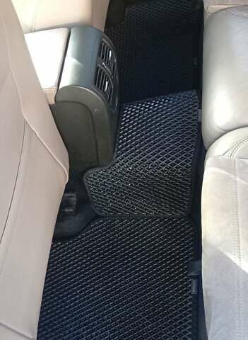 Черный Фольксваген Пассат, объемом двигателя 1.97 л и пробегом 325 тыс. км за 8900 $, фото 10 на Automoto.ua