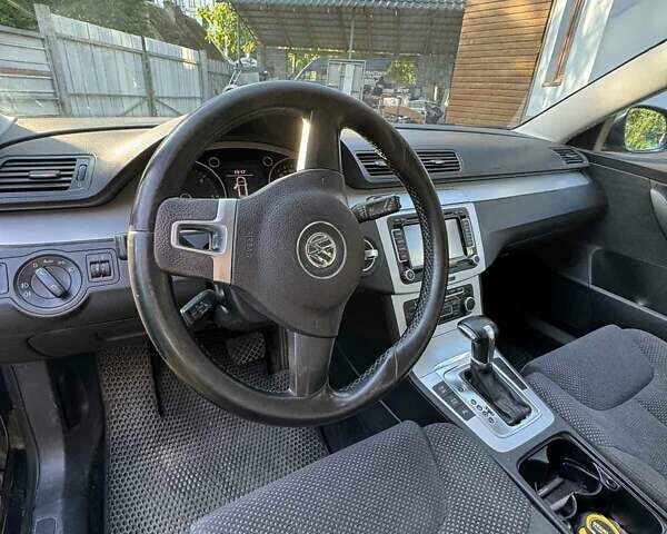 Черный Фольксваген Пассат, объемом двигателя 1.97 л и пробегом 250 тыс. км за 7500 $, фото 4 на Automoto.ua